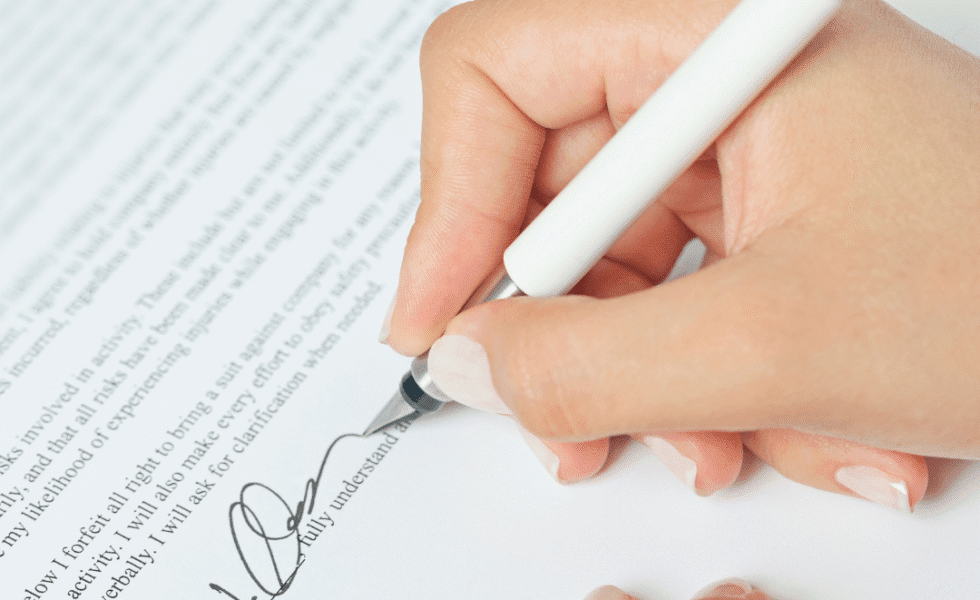 pen signing contract